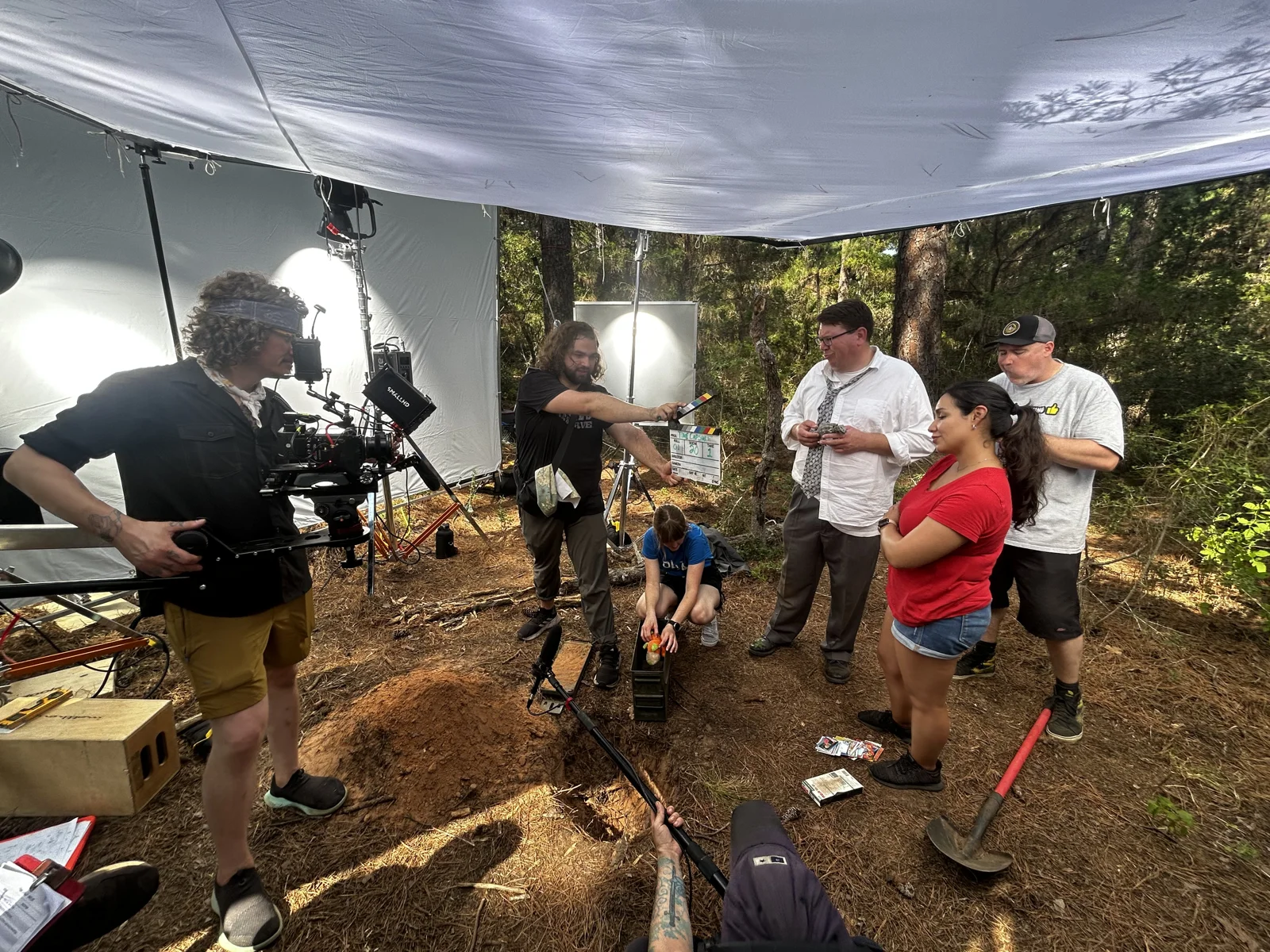 Behind the scenes on The Time Capsule, production photo 3